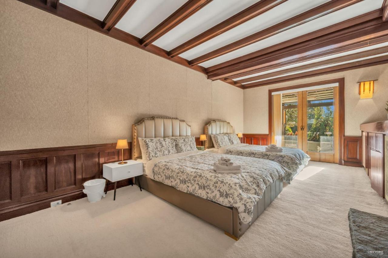 Historic Specious Home In Vancouver West Екстериор снимка